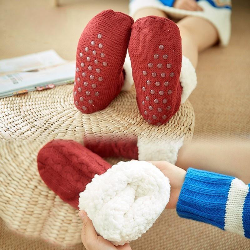 Winter Thermal House-stay Slipper Huggle Socks