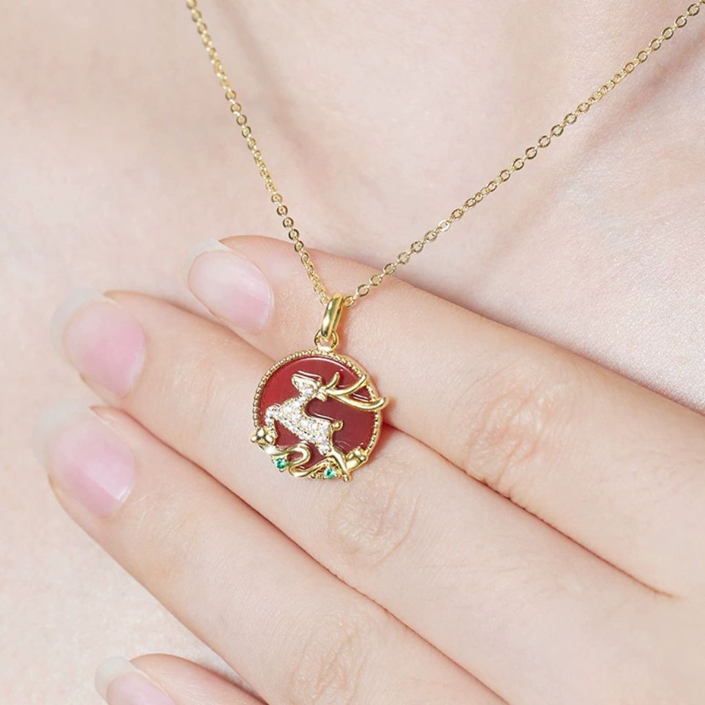 One Deer, One You Series Red Agate Pendant Necklace for Women - Elegant and Versatile Gift